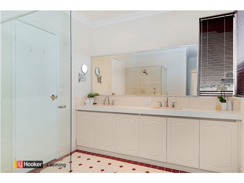 15 Laguna Green, Jandakot WA 6164