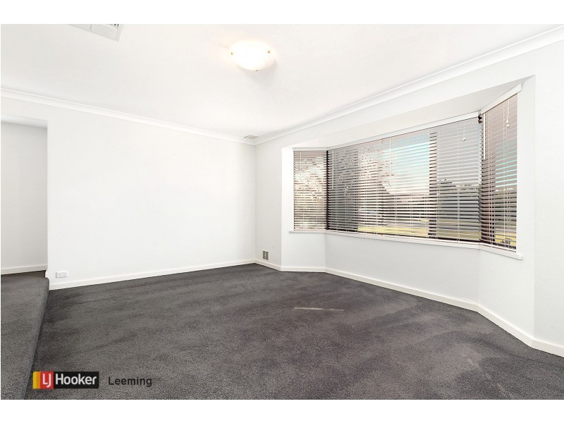 7 Howlett Place, Leeming WA 6149