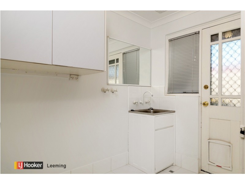 7 Howlett Place, Leeming WA 6149