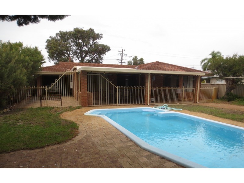 50 Greenway Avenue, Thornlie WA 6108