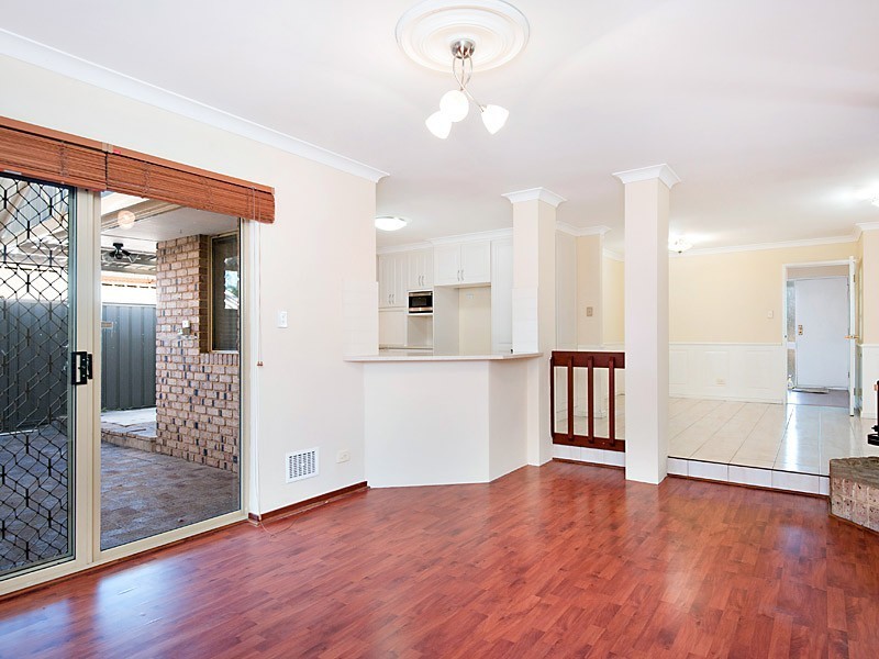 3 Peggs Place, Leeming WA 6149