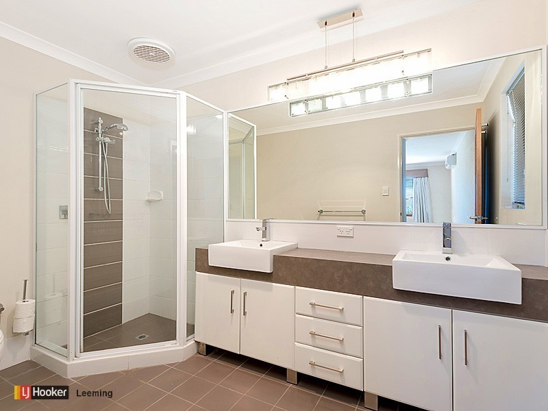 51 Peregrine Circle, Beeliar WA 6164