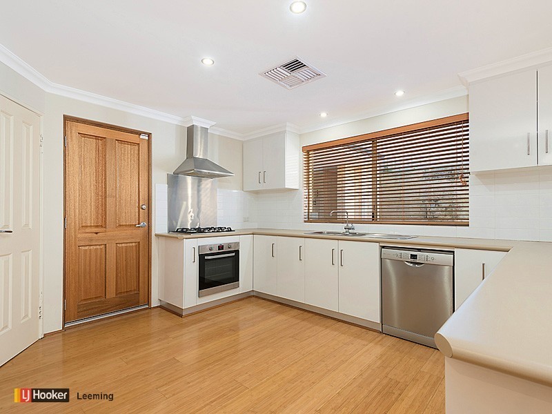 51 Peregrine Circle, Beeliar WA 6164