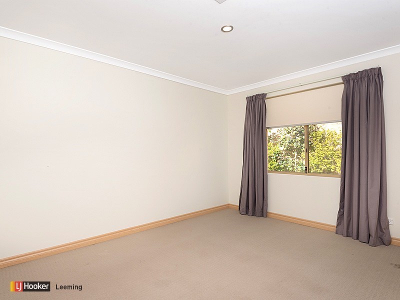 51 Peregrine Circle, Beeliar WA 6164