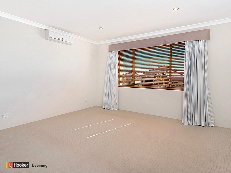 51 Peregrine Circle, Beeliar WA 6164