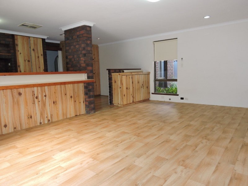 38 Nicholls Crescent, Bull Creek WA 6149