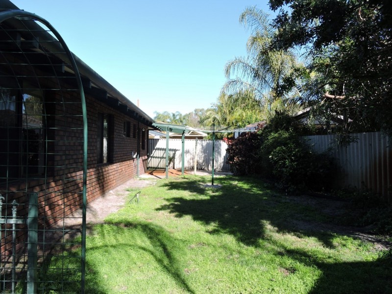 38 Nicholls Crescent, Bull Creek WA 6149