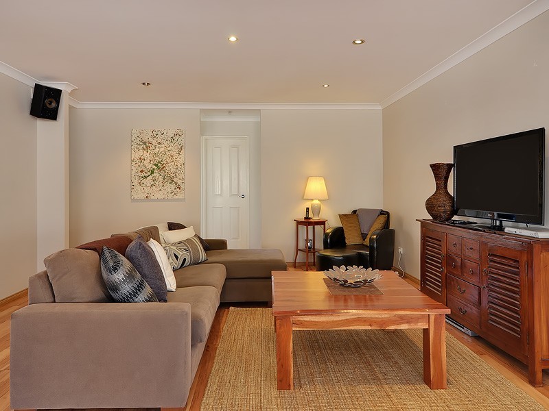 19 Astroloma Drive, Success WA 6164