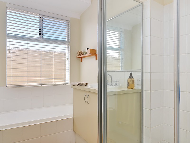 19 Astroloma Drive, Success WA 6164