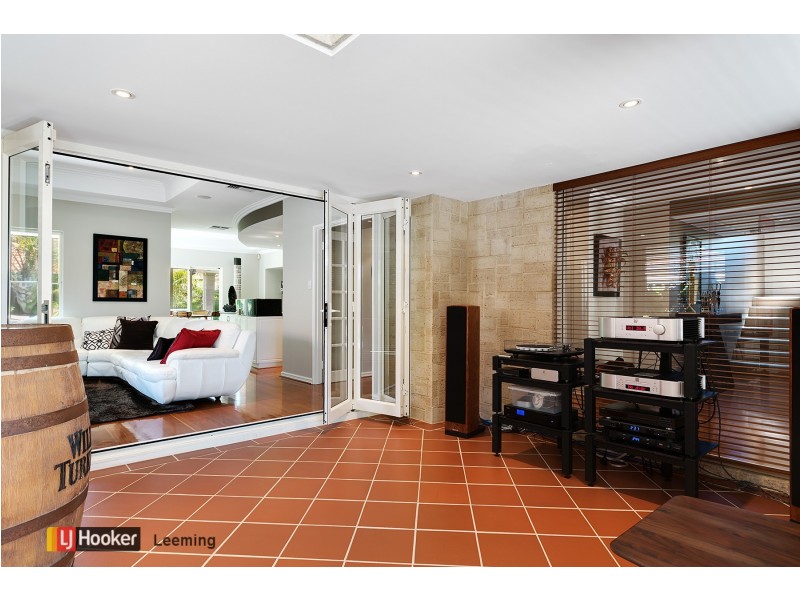 4 Carmody Court, Bull Creek WA 6149