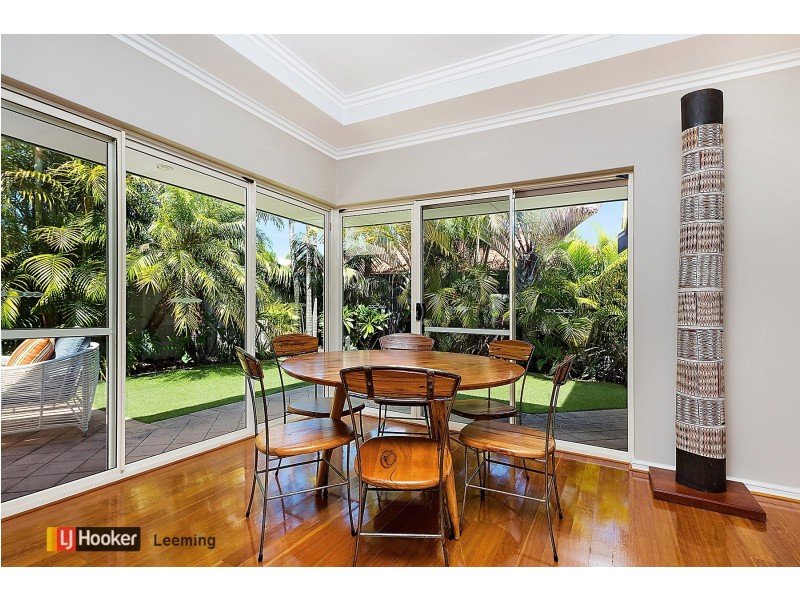 4 Carmody Court, Bull Creek WA 6149