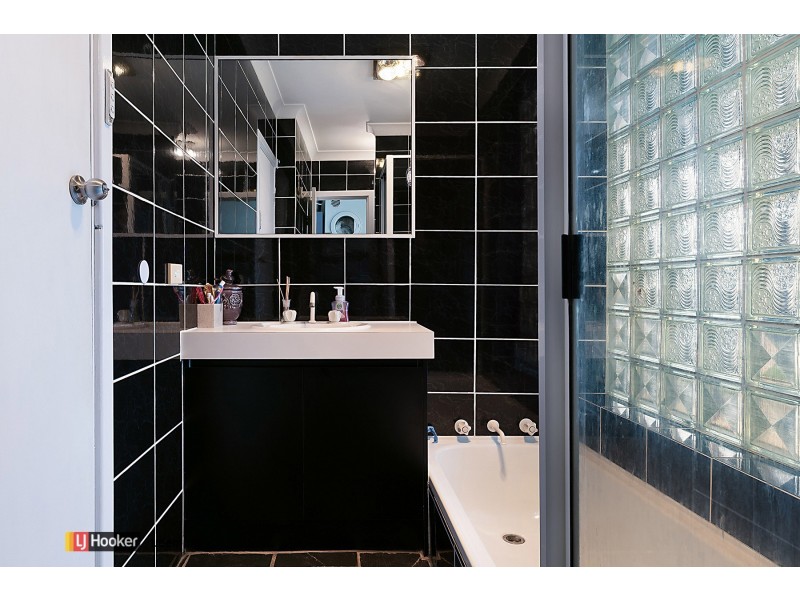 14 Peter Street, Kelmscott WA 6111