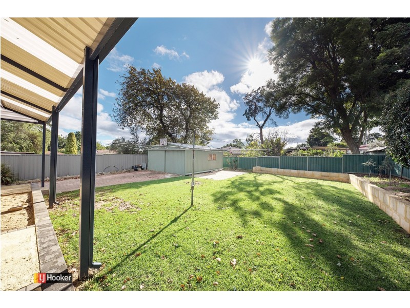 14 Peter Street, Kelmscott WA 6111