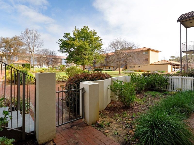 35/79 Waverley Road, Coolbellup WA 6163