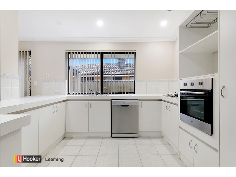 5 Jenniphur Court, Atwell WA 6164