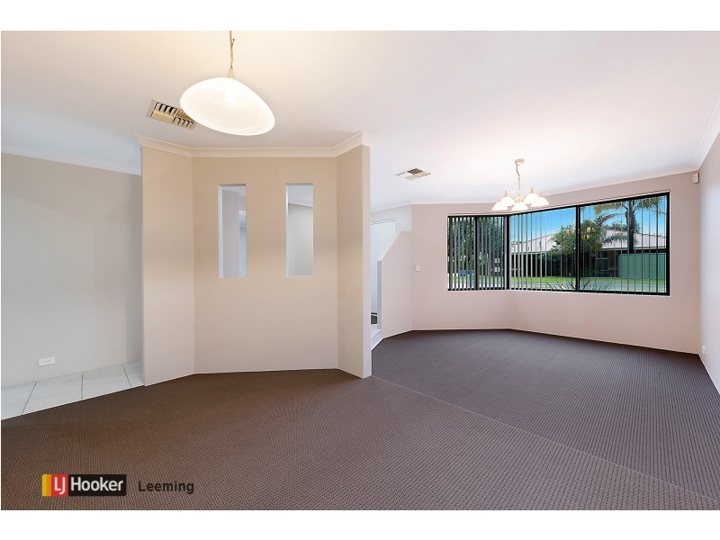 5 Jenniphur Court, Atwell WA 6164