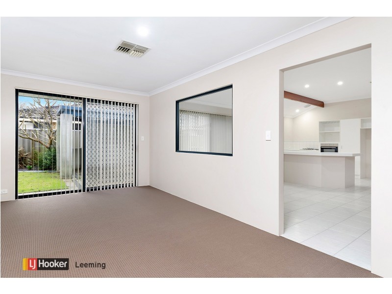 5 Jenniphur Court, Atwell WA 6164