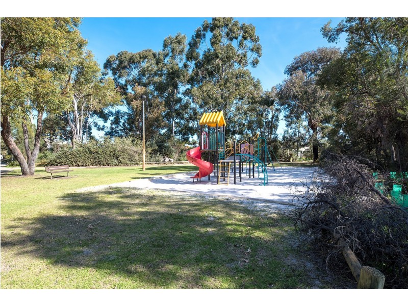 18 Ramsdale Loop, Leeming WA 6149