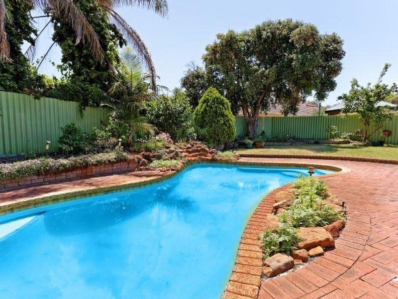 48 Earnshaw Loop, Leeming WA 6149