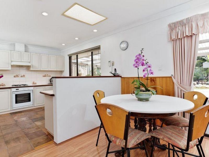 48 Earnshaw Loop, Leeming WA 6149