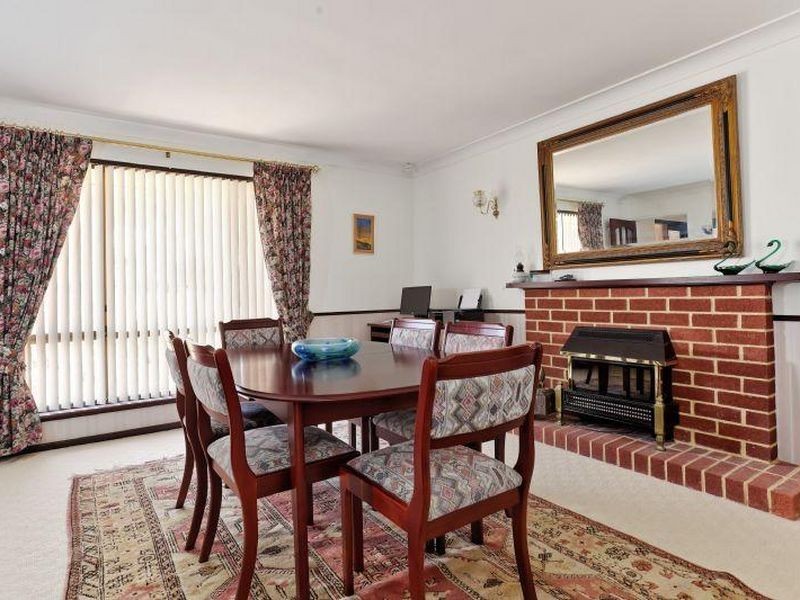 48 Earnshaw Loop, Leeming WA 6149