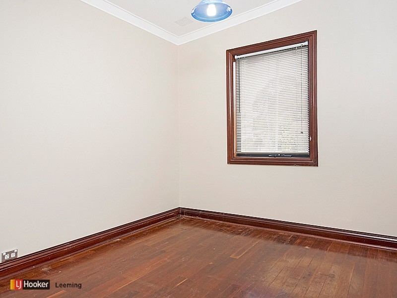 466 Riverton Drive East, Riverton WA 6148