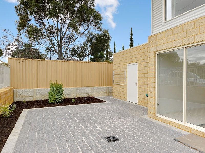 1/25 Southwell Crescent, Hamilton Hill WA 6163