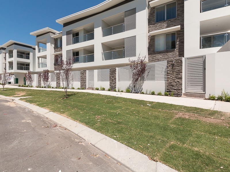 2/12 Westralia Gardens, Rockingham WA 6168