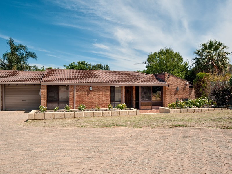 22B Blackthorne Crescent, South Lake WA 6164