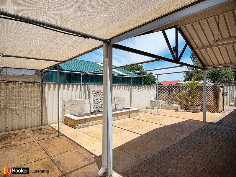 3 Ursuline Vista, Queens Park WA 6107