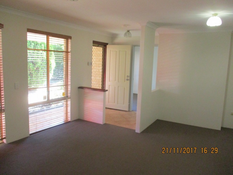 9 Brooke Gardens, Bateman WA 6150