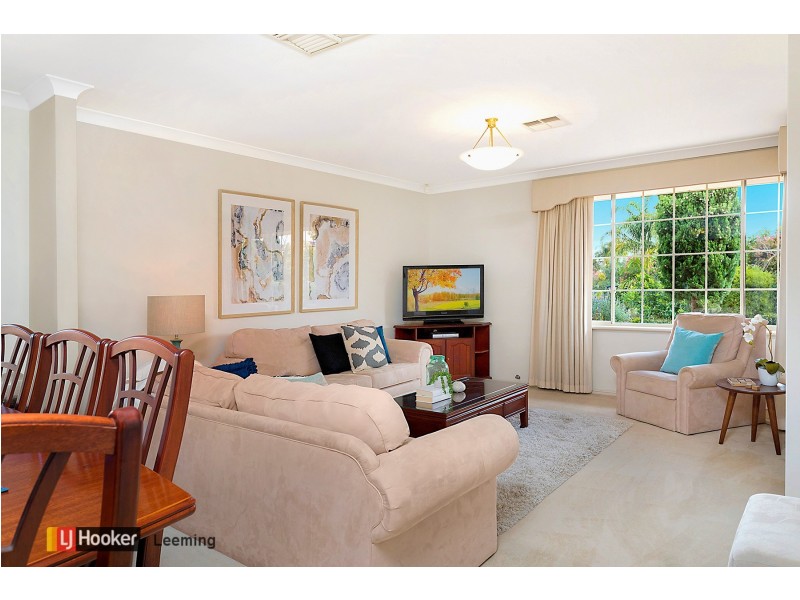 10 Beckley Circle, Leeming WA 6149