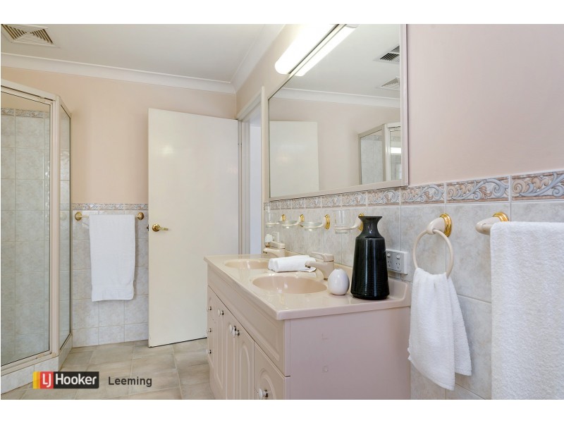 10 Beckley Circle, Leeming WA 6149