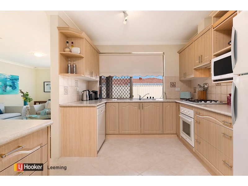 10 Beckley Circle, Leeming WA 6149