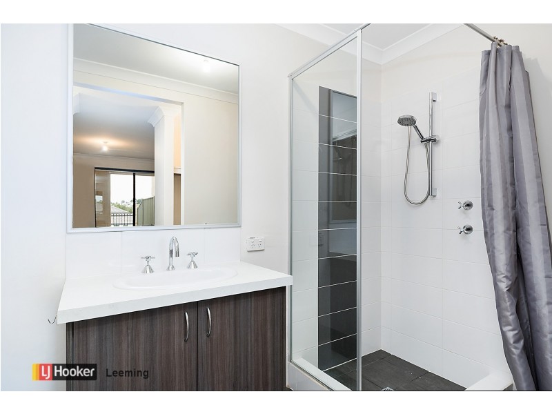 15 Corton Approach, Wellard WA 6170