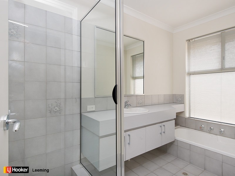11B Sentinel Gardens, Leeming WA 6149