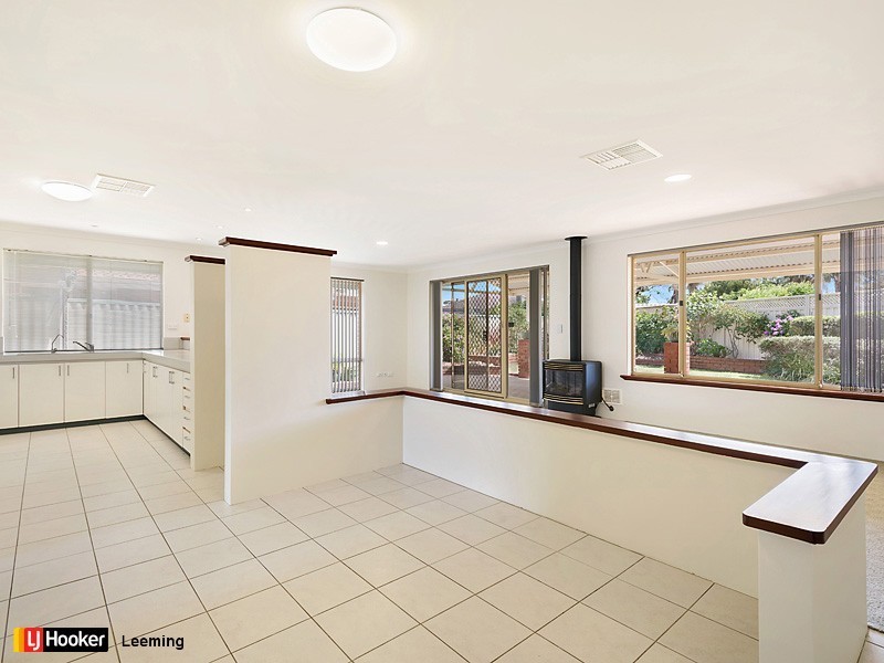 11B Sentinel Gardens, Leeming WA 6149