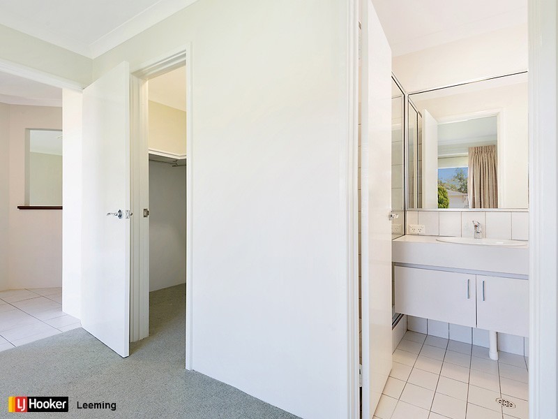 11B Sentinel Gardens, Leeming WA 6149