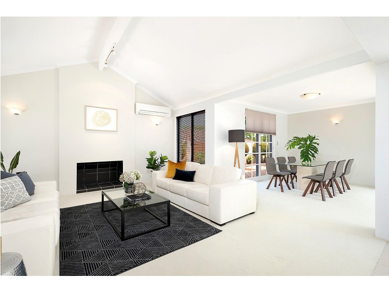 7 Peak Court, Leeming WA 6149