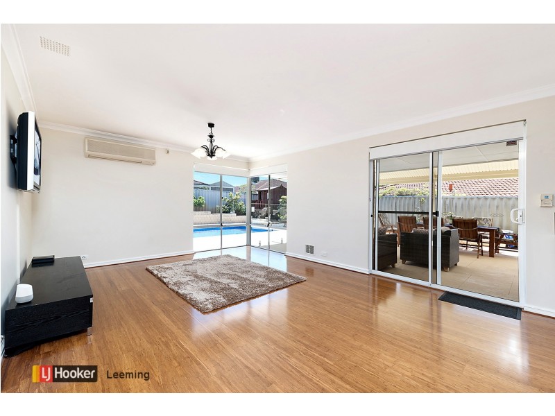 15 Hartwell Parade, Jandakot WA 6164