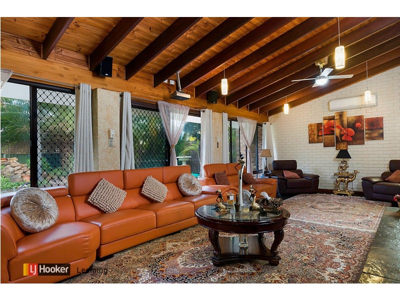 27 Matthew Avenue, Leeming WA 6149