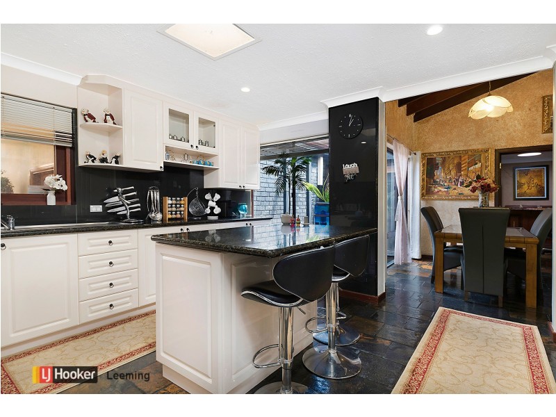 27 Matthew Avenue, Leeming WA 6149