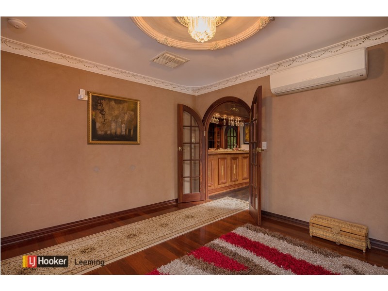 27 Matthew Avenue, Leeming WA 6149