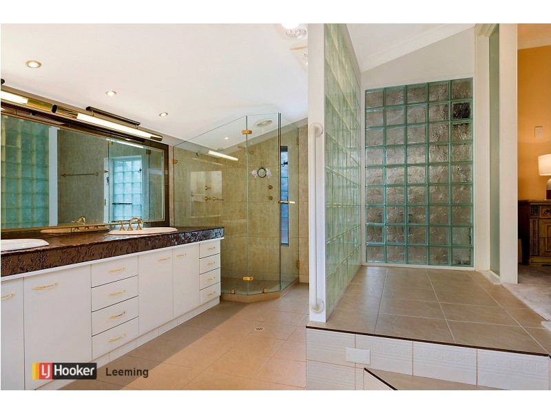 27 Matthew Avenue, Leeming WA 6149