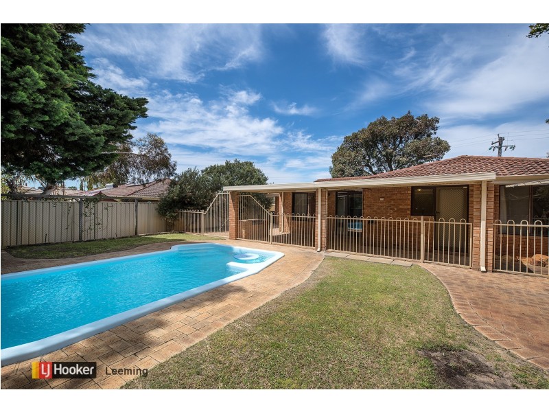 50 Greenway Avenue, Thornlie WA 6108