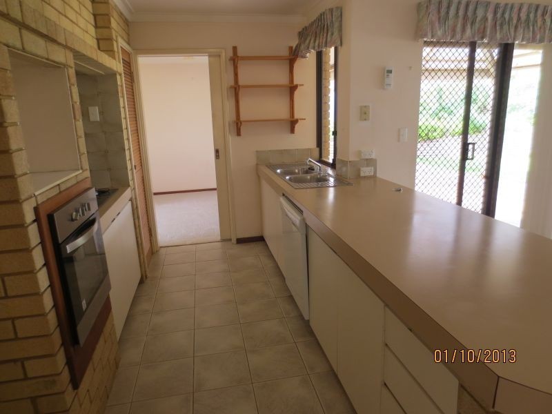 38 Broadbent Loop, Leeming WA 6149