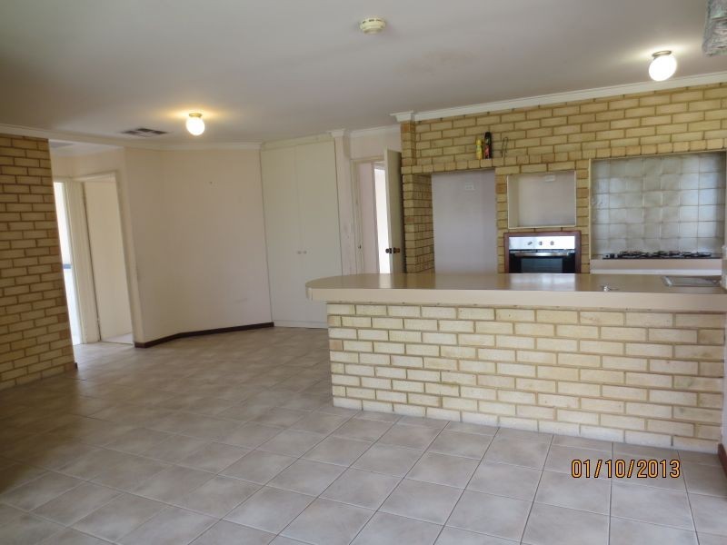 38 Broadbent Loop, Leeming WA 6149
