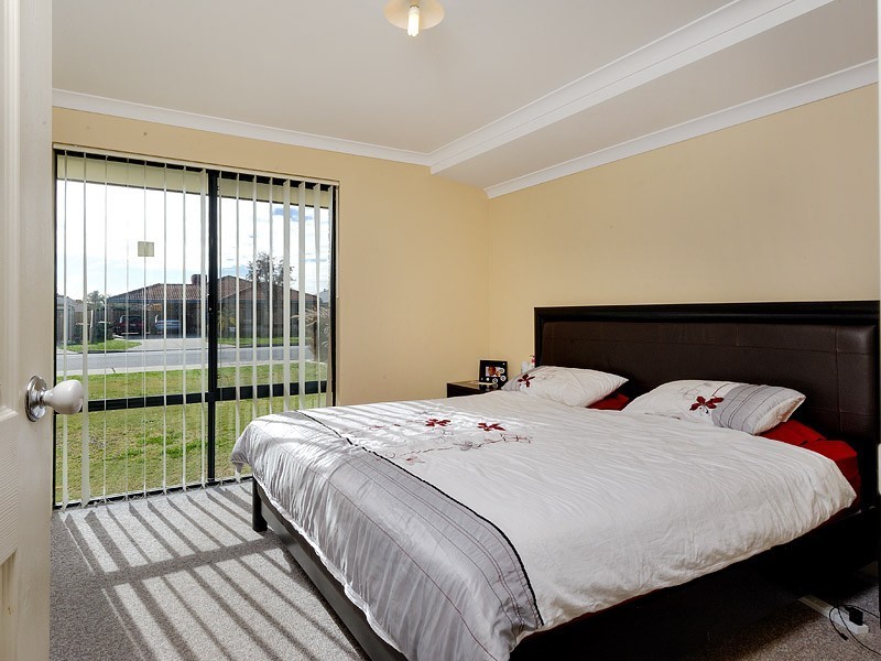 35 Bronzewing Street, Huntingdale WA 6110