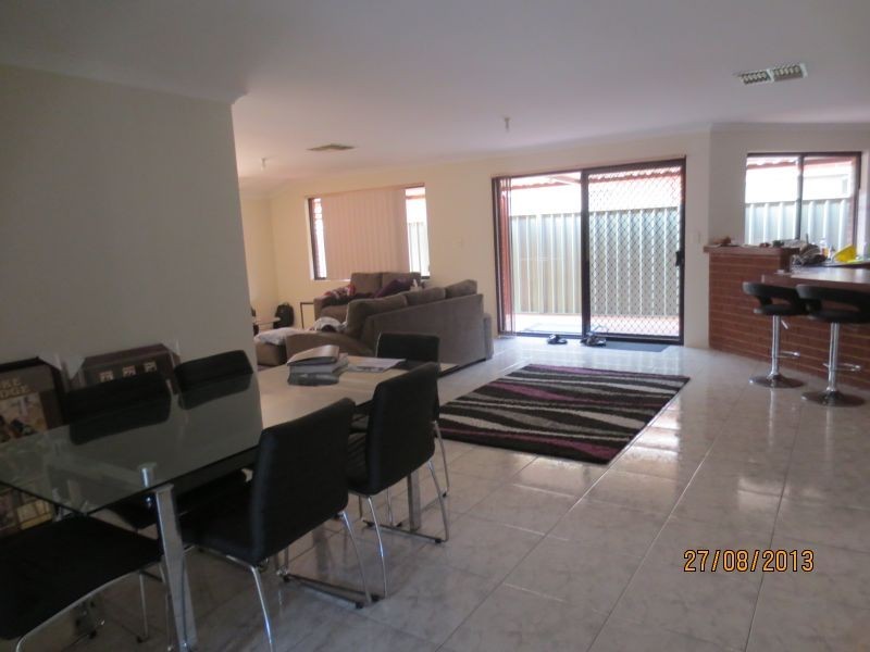 27 Lombe Gardens, Atwell WA 6164