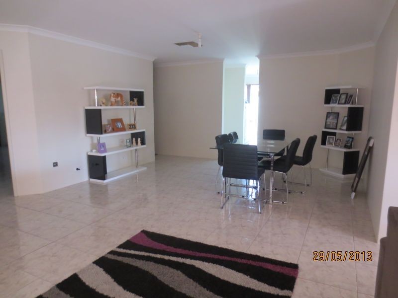 27 Lombe Gardens, Atwell WA 6164